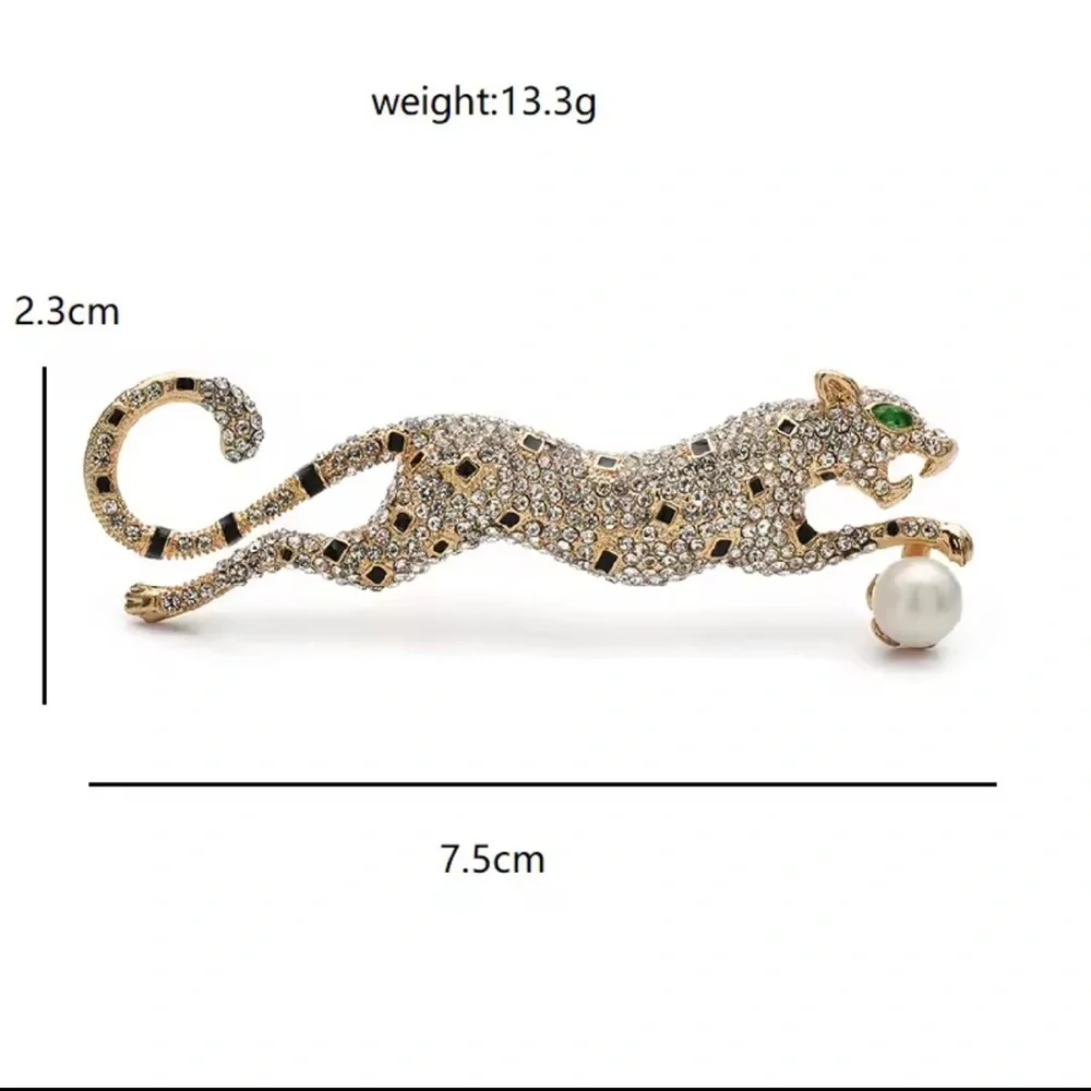 Panthere Gold Pearl Crystal Brooch